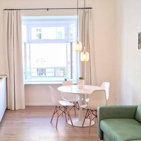 Rosa Apartment With Parking Historic City Center Merano Exterior photo