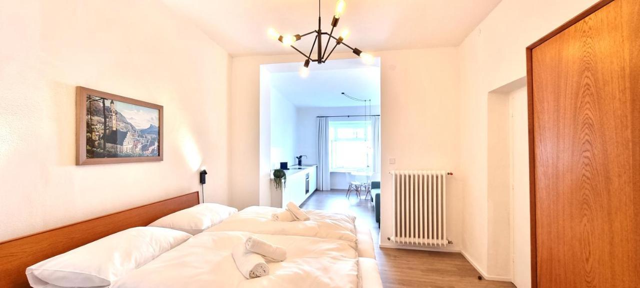 Rosa Apartment With Parking Historic City Center Merano Exterior photo